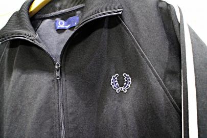 「スポーツブランドのFRED PERRY 」