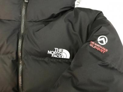 「アウトドアブランドのTHE NORTH FACE 」