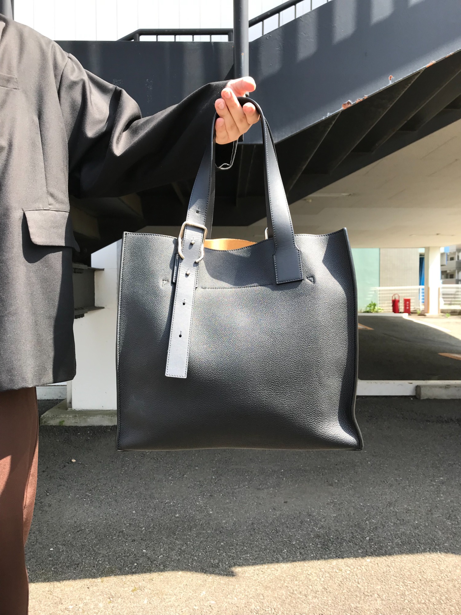 LOEWE バックルトート　トートバッグ