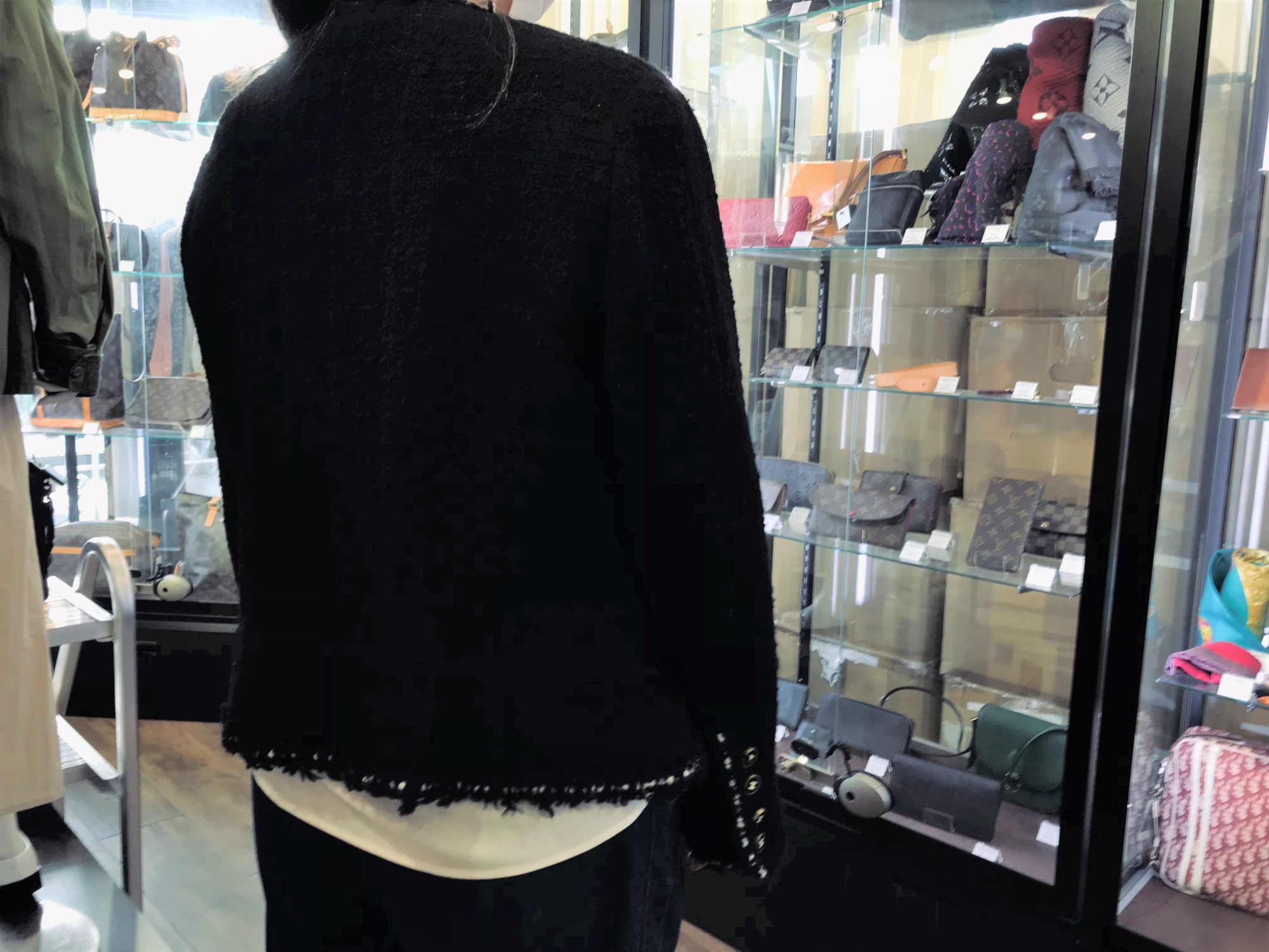CHANEL - ★CHANEL★2020★新品タグ付★ツイード★COCO★ジャケット CHANEL/シャネル】より、ココボタンツイードジャケットが買取