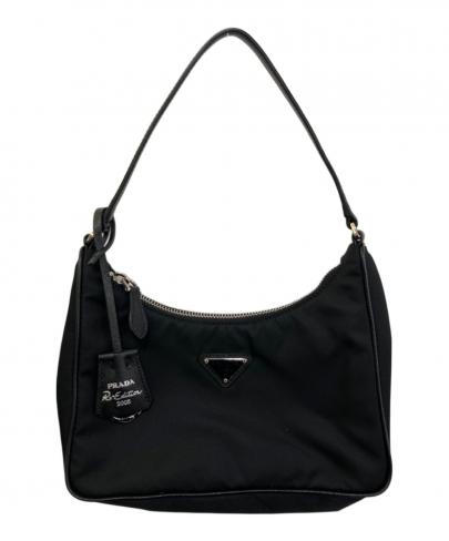 「ラグジュアリーブランドのPRADA 」