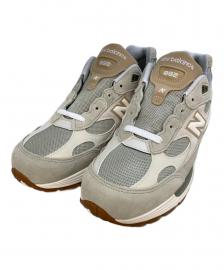 「スニーカーのNEW BALANCE 」