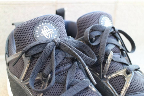 エアハラチのスニーカー