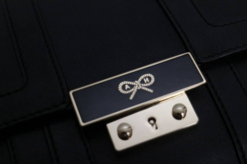 横浜のアニヤハインドマーチ