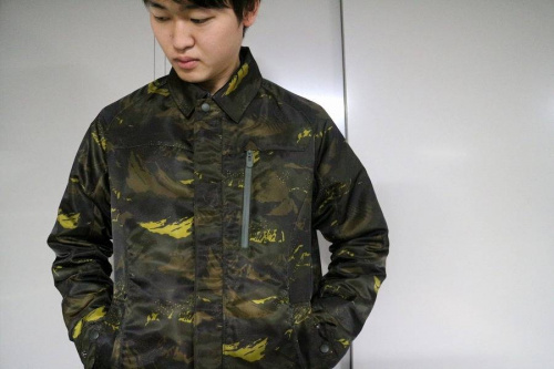 White Mountaineeringのウインドストッパー