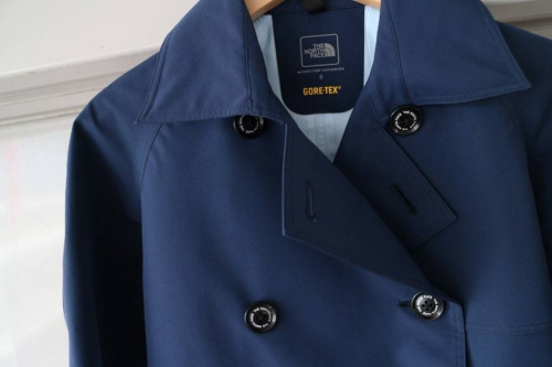 センター南のザノースフェイス