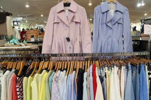 古着買取のロマンスフェミニン