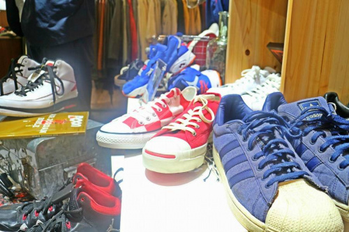 古着買取のスニーカー