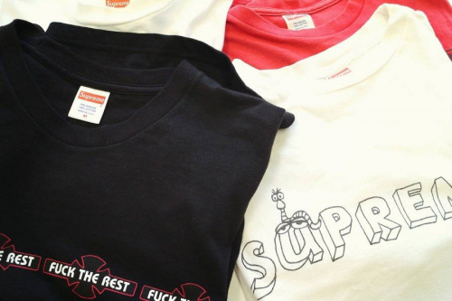 シュプリームのSUPREME