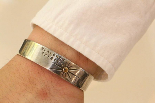 バングルの古着