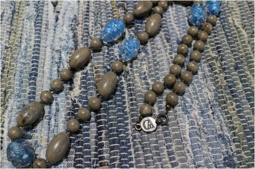 アクセサリーの古着