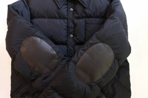 プラダのダウンジャケット