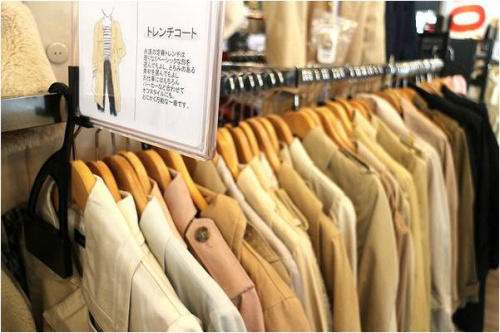 春物のデニムジャケット