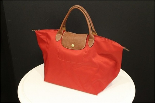 キャリアファッションのLONGCHAMP