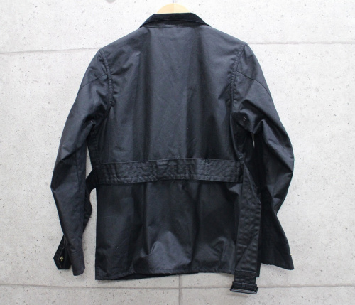 バーブァーのブルゾン