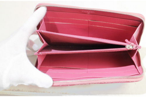 シャネルの財布