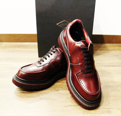 インポートブランドのADIEV