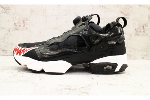 ATMOS × BOUNTY HUNTER × REEBOKのアトモス × バウンティーハンター × リーボック