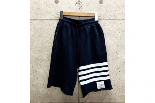 THOM BROWNEのトムブラウン