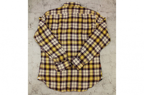 ジャンネットのリネンシャツ