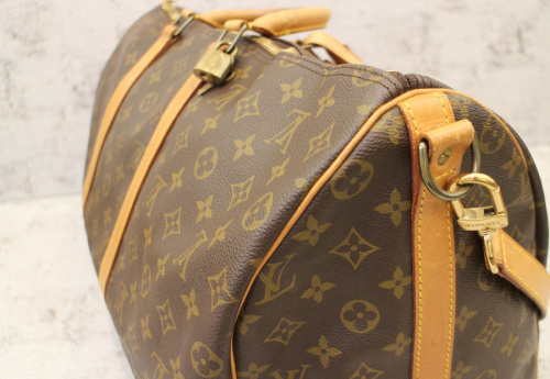 ルイヴィトンのトラベルバッグ