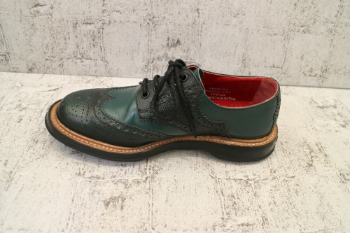 チャーチのウィングチップシューズ