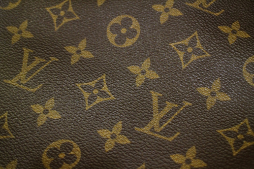 ルイヴィトンのプチノエ