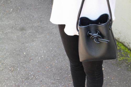 バケットバッグの完売品