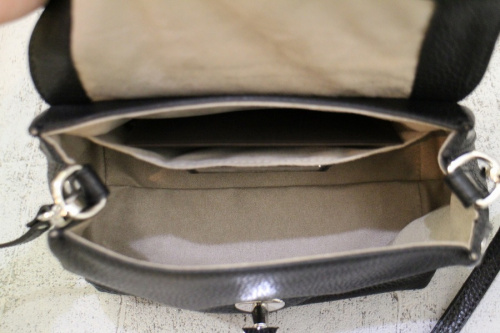 ポスティーナのミニバッグ