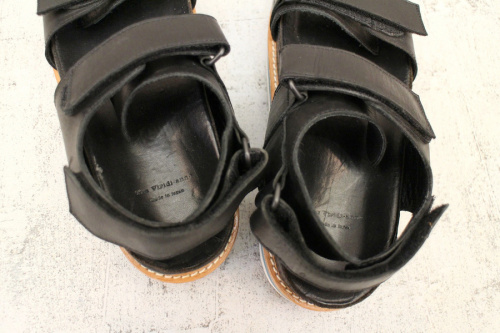 ザ・ヴィリジアンのプラットフォームサンダル