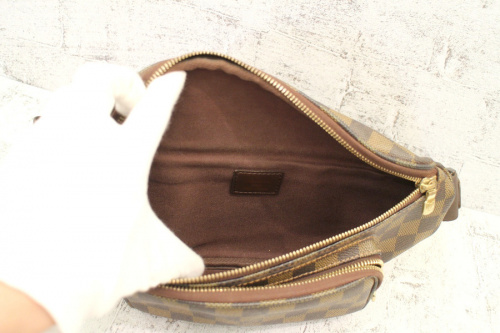 ルイヴィトンのウエストバック