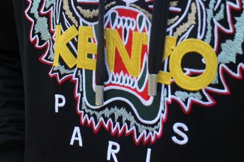 タイガー刺繍パーカー