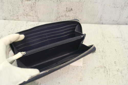 コーチのラウンドシップ財布