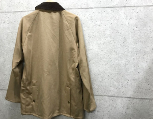 ジャケットのウールカシミヤ混