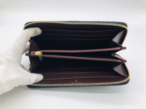 シャネルのキャビアスキン