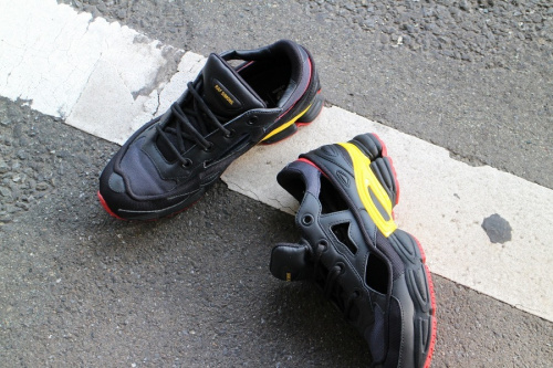 adidas×RAF SIMONSのアディダス×ラフシモンズ