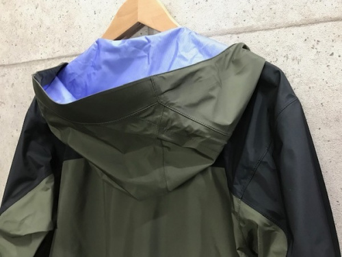 ザノースフェイスのレインテックスコート