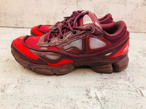 adidas×RAF SIMONSのアディダス×ラフシモンズ