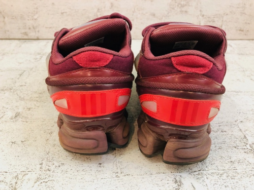 アディダス×ラフシモンズのB22538