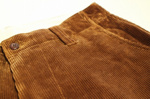 コーデュロイパンツのメンズ