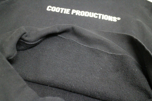 エンブロイダリークルーネックスウェットのメンズ