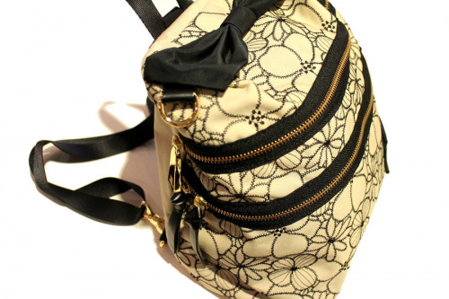 ランバンオンブルーのリュック