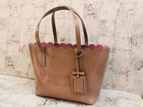 ケイトスペードのPXRU7065