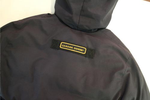 ダウンジャケットのメンズ