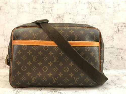 ラグジュアリーブランドのLOUIS　VUITTON