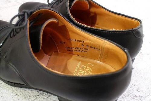 クロケットアンドジョーンズ