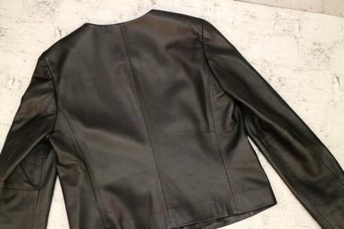 ボールジィーのスムースノーカラージップアップ