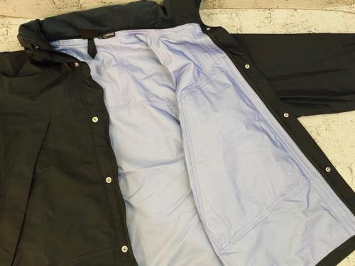 マウンテンレインテックジャケット