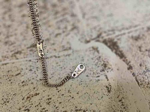 コリエ・チャームズのモノグラム・エクリプス