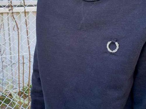 ラフシモンズ×フレッドペリーのスウェット